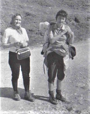 "Facevamo lunghe gite in montagna" (Marilen con la mamma Elena).